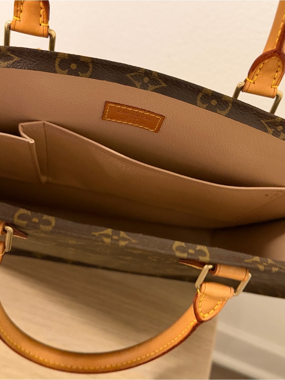 Louis Vuitton Monogram Sac Plat Tote - Picture 6 of 6